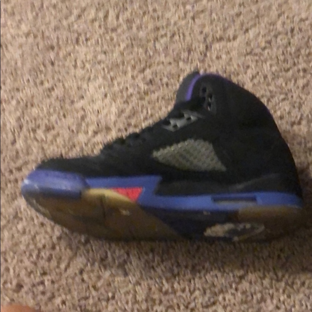 Air Jordan 5 Raptors - Picture 2 of 4